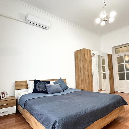 Majestic Residency - 3 Bedrooms Apartment Budapest Exterior photo
