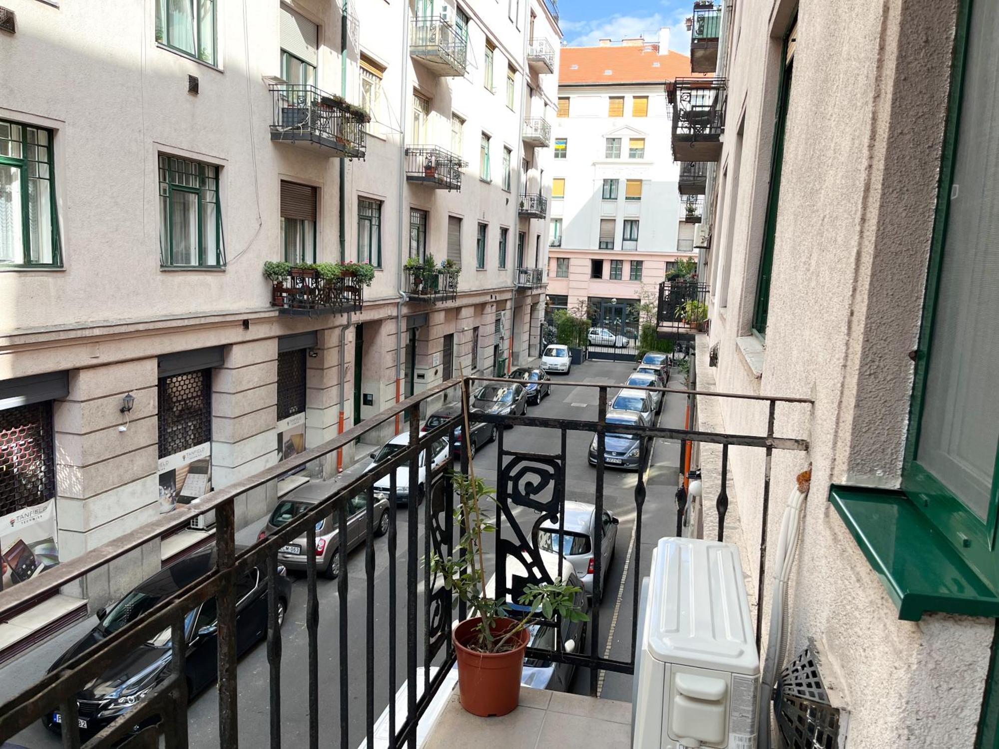 Majestic Residency - 3 Bedrooms Apartment Budapest Exterior photo