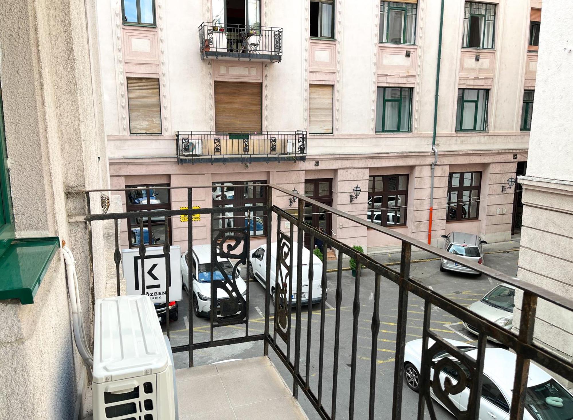 Majestic Residency - 3 Bedrooms Apartment Budapest Exterior photo